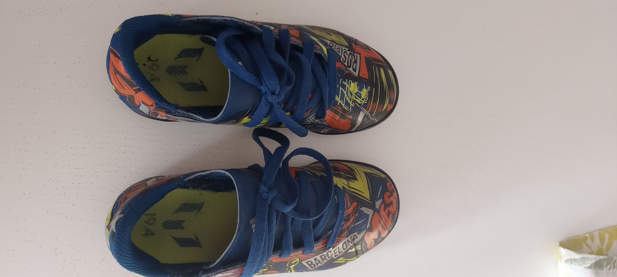 Футболни стоножки Adidas Messi , номер 30