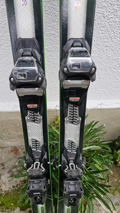 Ski K2  super stare noua