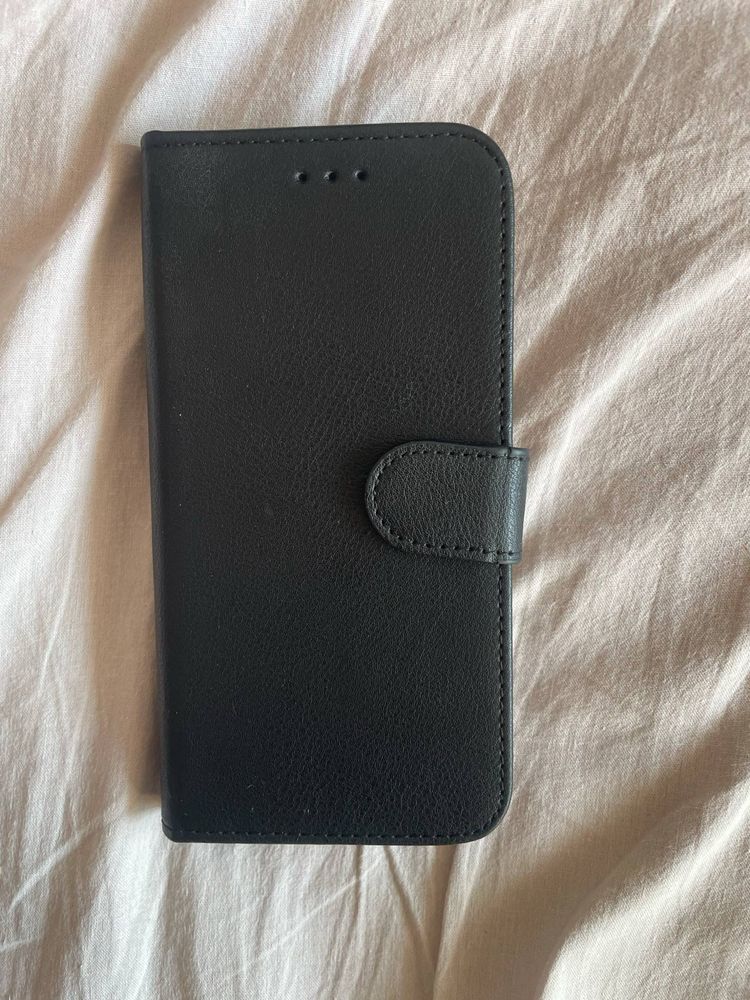 Черен калъф, тип тефтер за iphone 12
