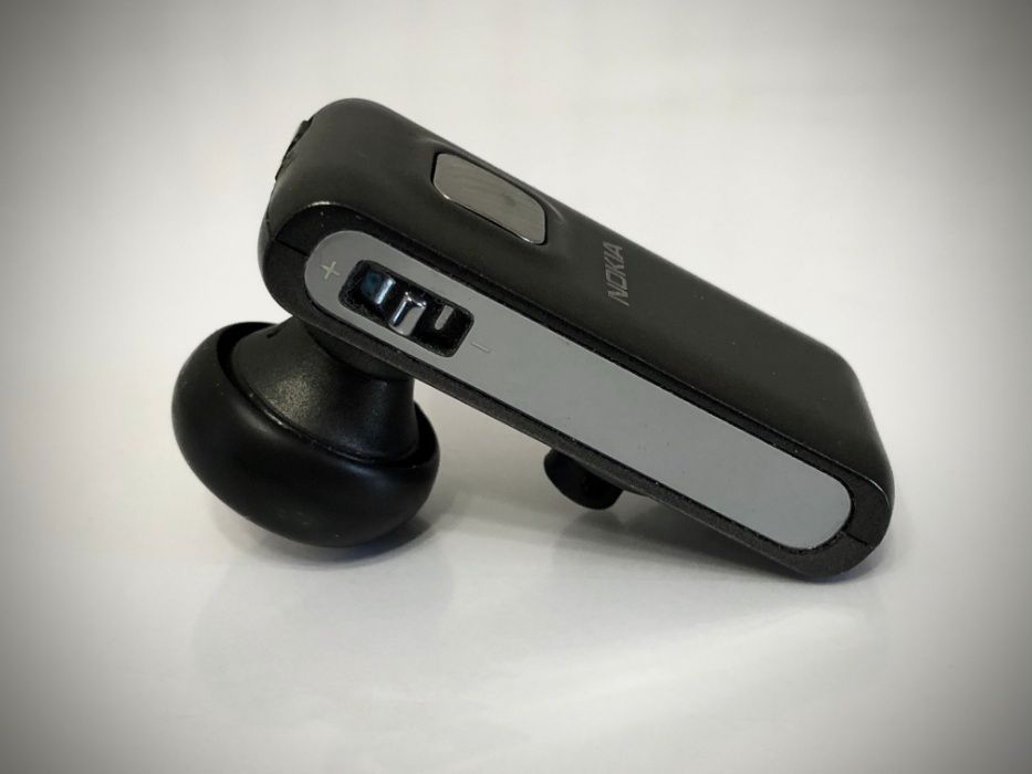 Работает с Айфонами и андроидами Гарнитура Bluetooth Nokia BH-800