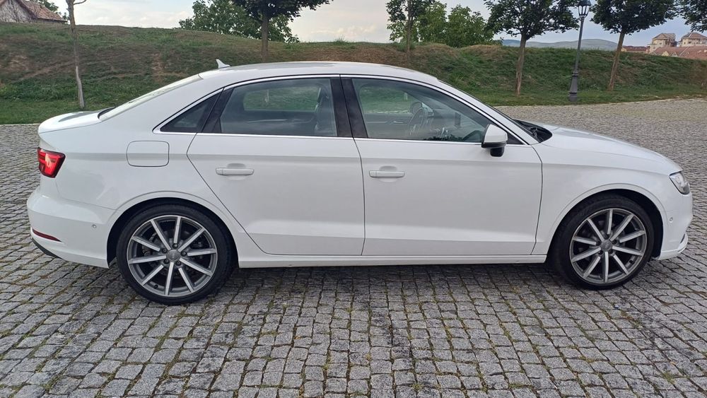 Audi A3 Limuzină 1,5Tfsi 150Cp E6 Virtual Cockpit Navi Cameră 68000km