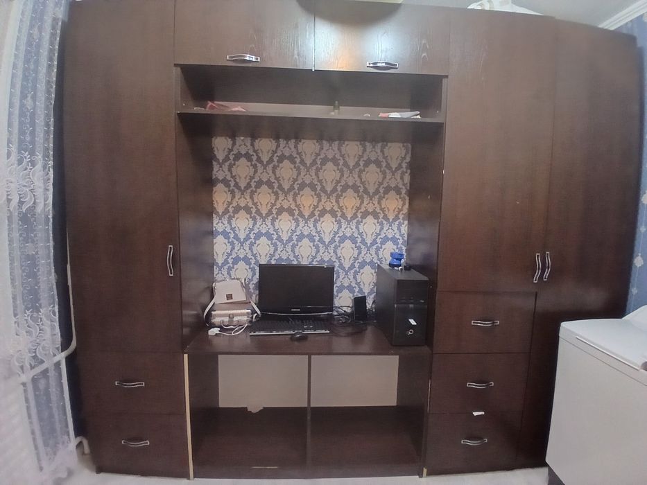 Шкаф в хорошем сострянии