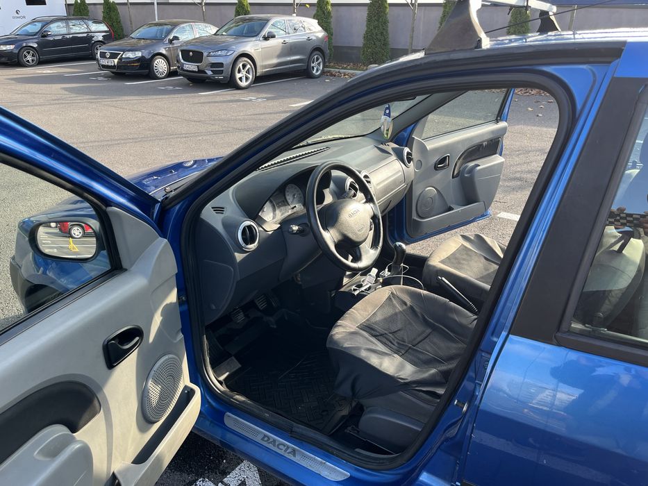 Vand Dacia Logan 1.4 benzina 2007
