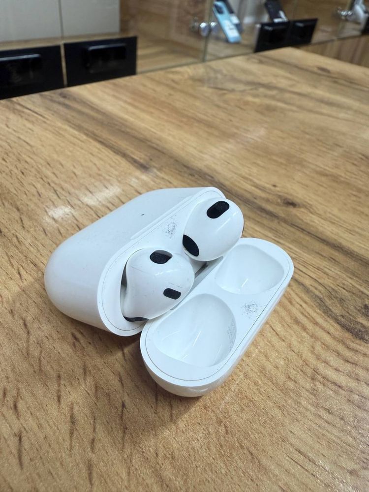 AirPods 3 series
