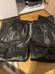pantaloni din piele barbati