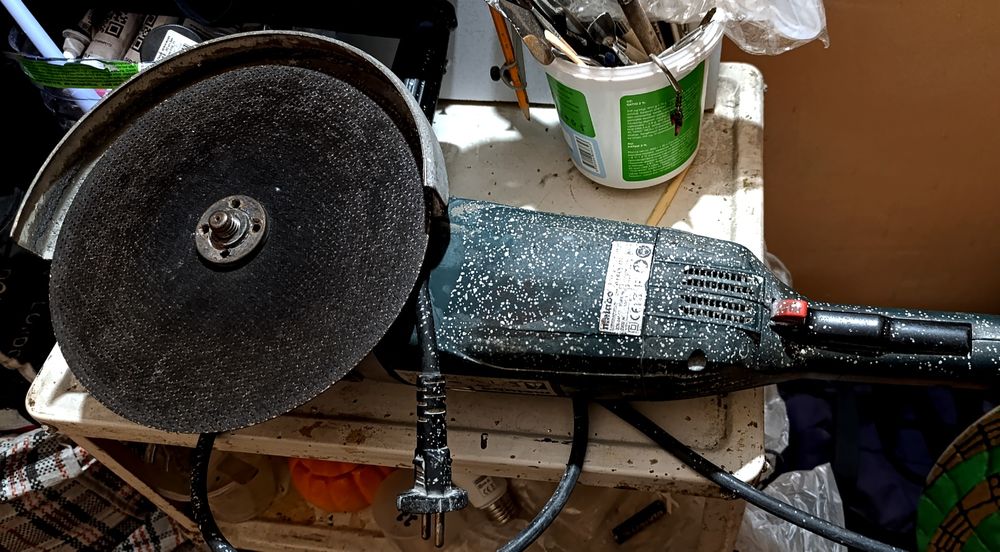 Болгарка Metabo продаётся