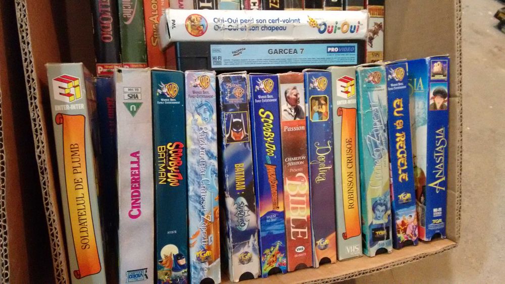 Colectie Casete Video VHS Originale Filme Artistice Desene Animate
