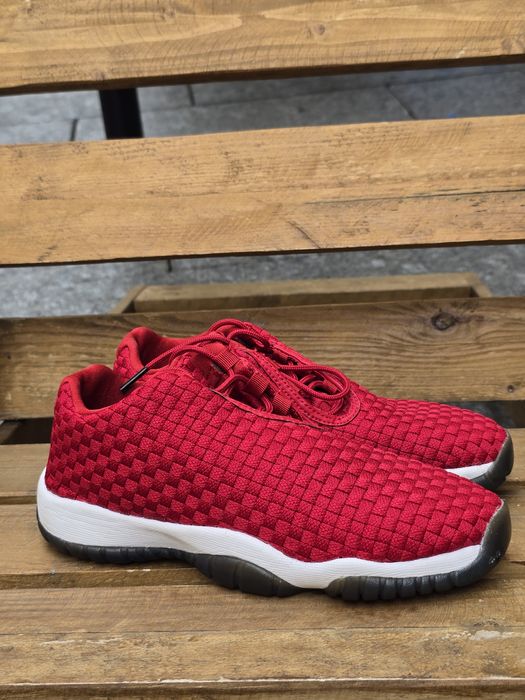 Adidasi Jordan noi 38.5