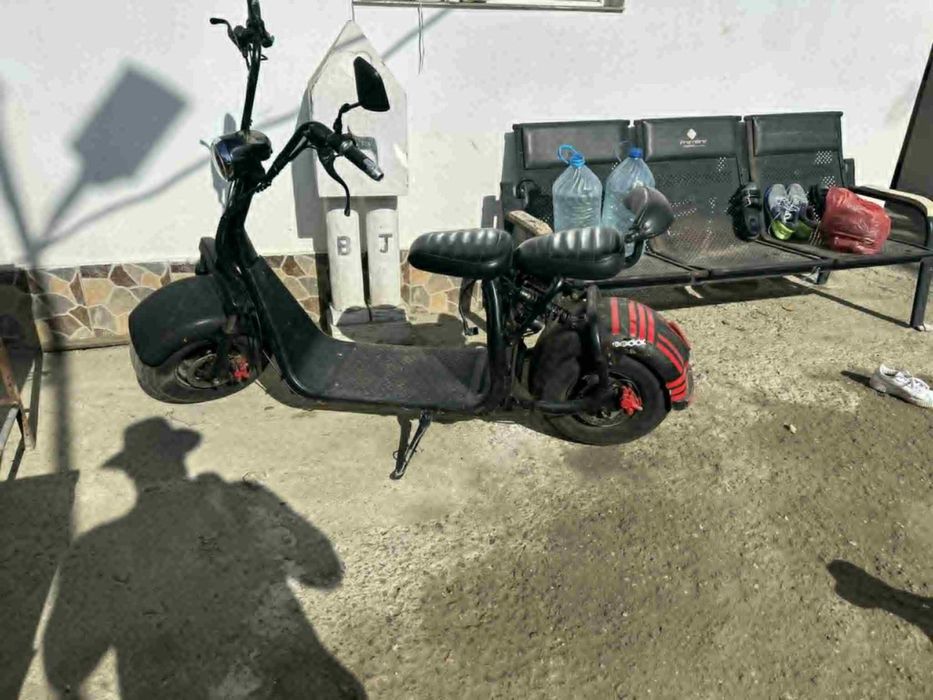 Vadă scuter electric
