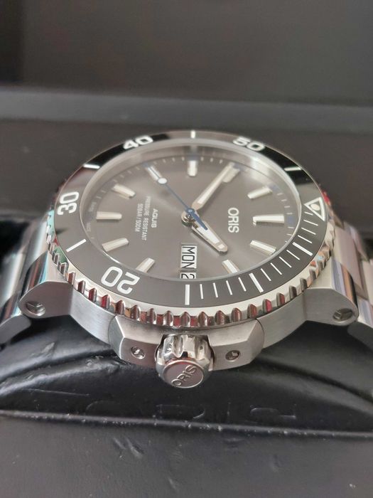 ORIS Aquis Hammerhead Limited Edition Diver 45mm Day/Date