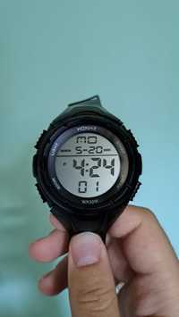Спортен мъжки часовник HONHX WR30M