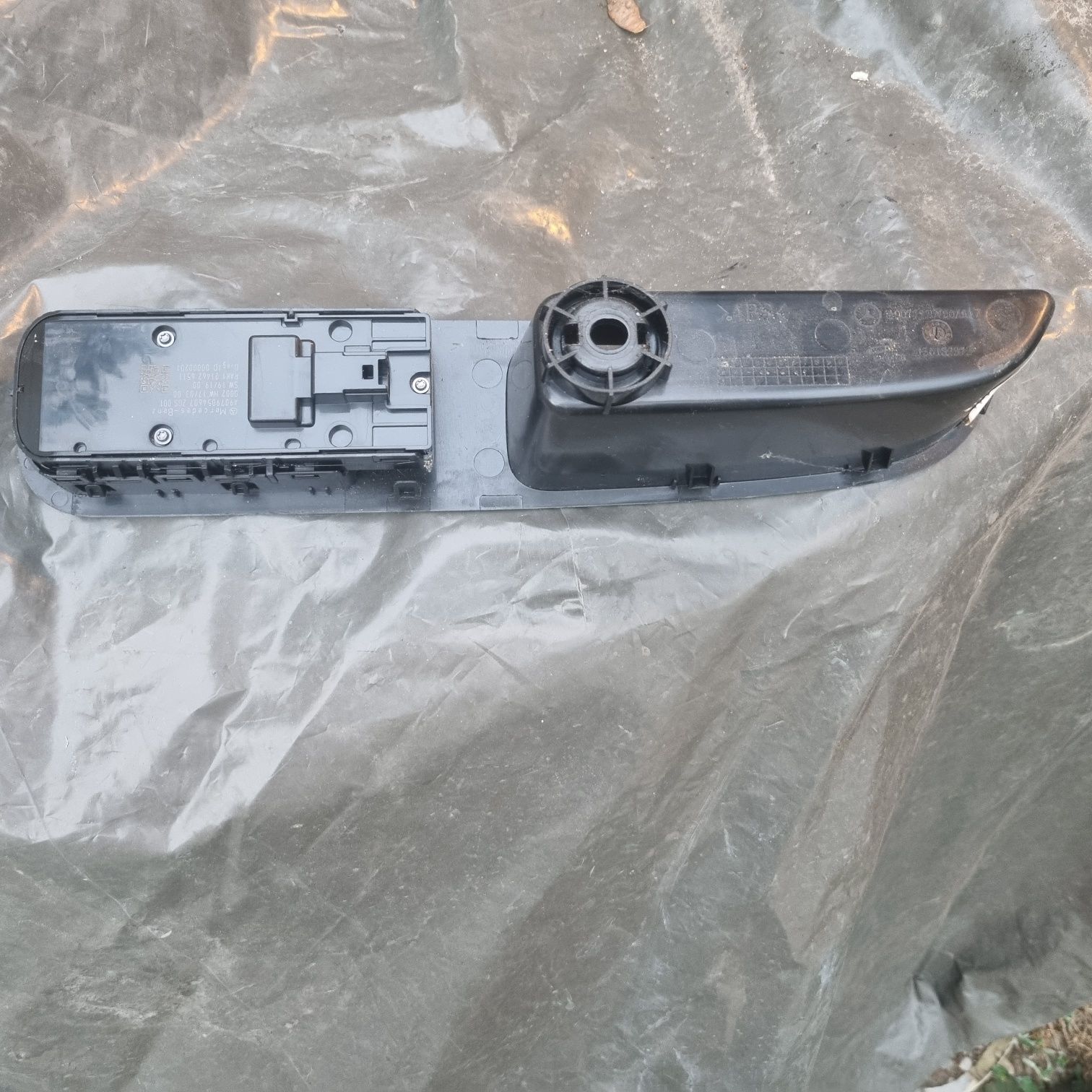 Buton consola acționare geam electric  stanga/ sofer sprinter w907 anu