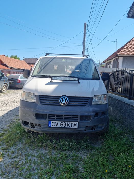 Vand sau schimb  inafara de autovehicule