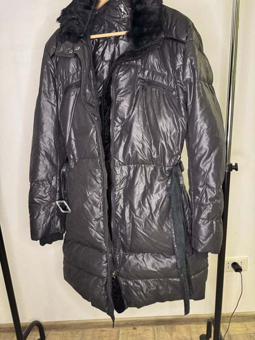 Geaca cu puf si blanita de iepure