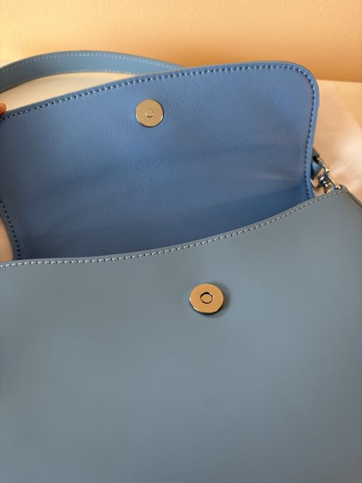 Малка чанта модел на Prada