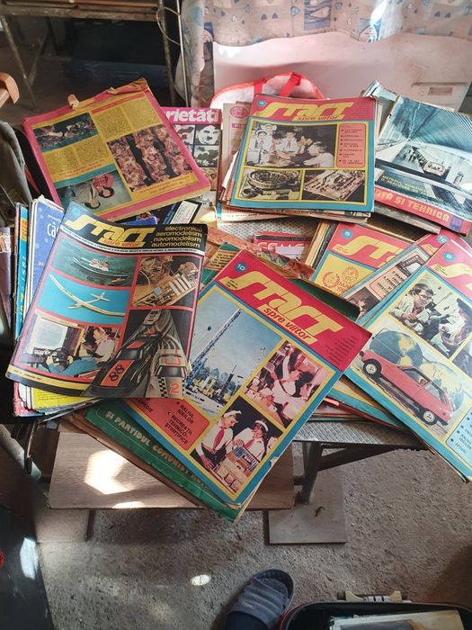 Cărți și reviste comuniste