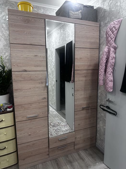 Продам шкаф для одежды 160/217/60