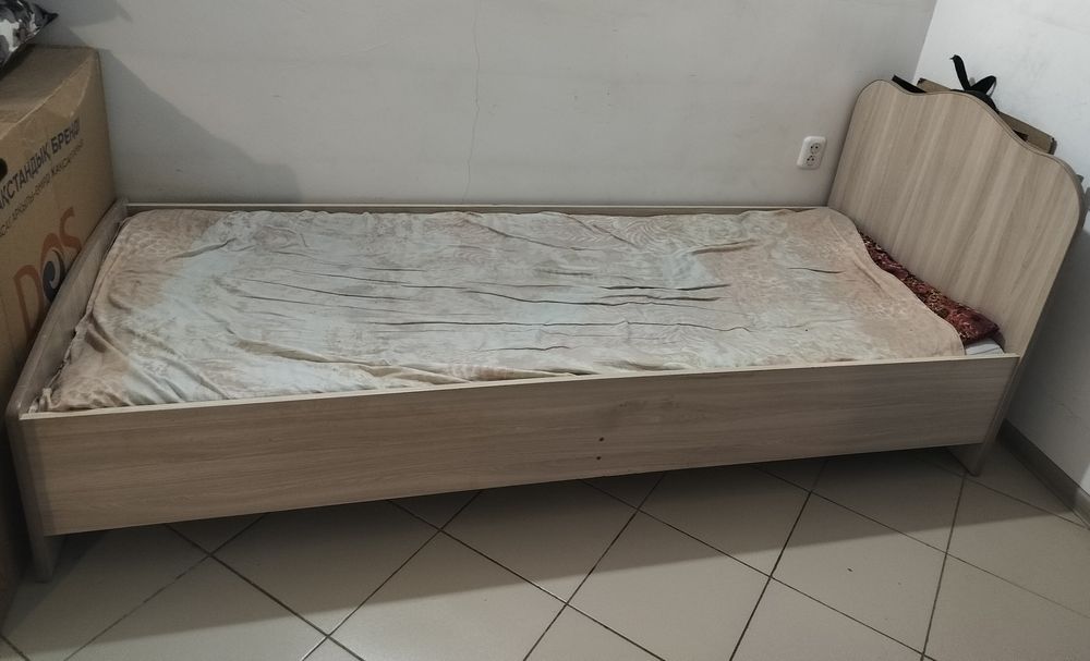 Кровать односпальная