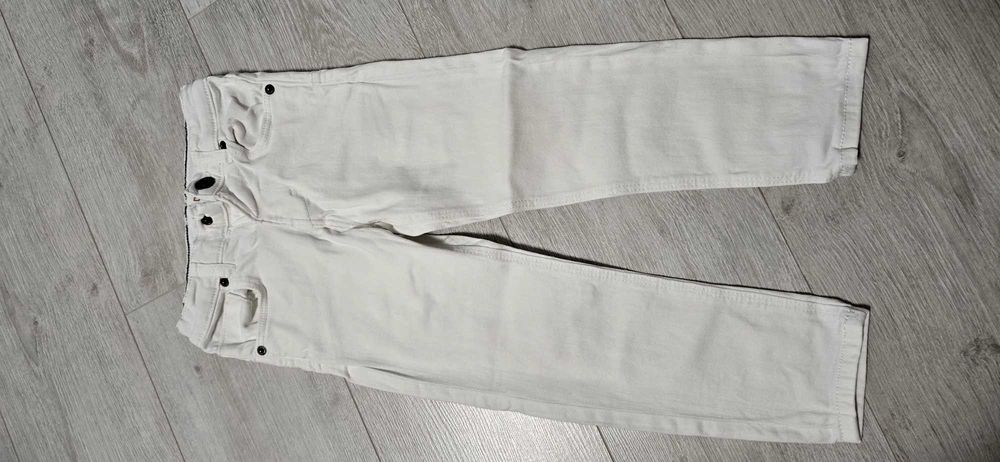 Запазени детски дрешки-104см