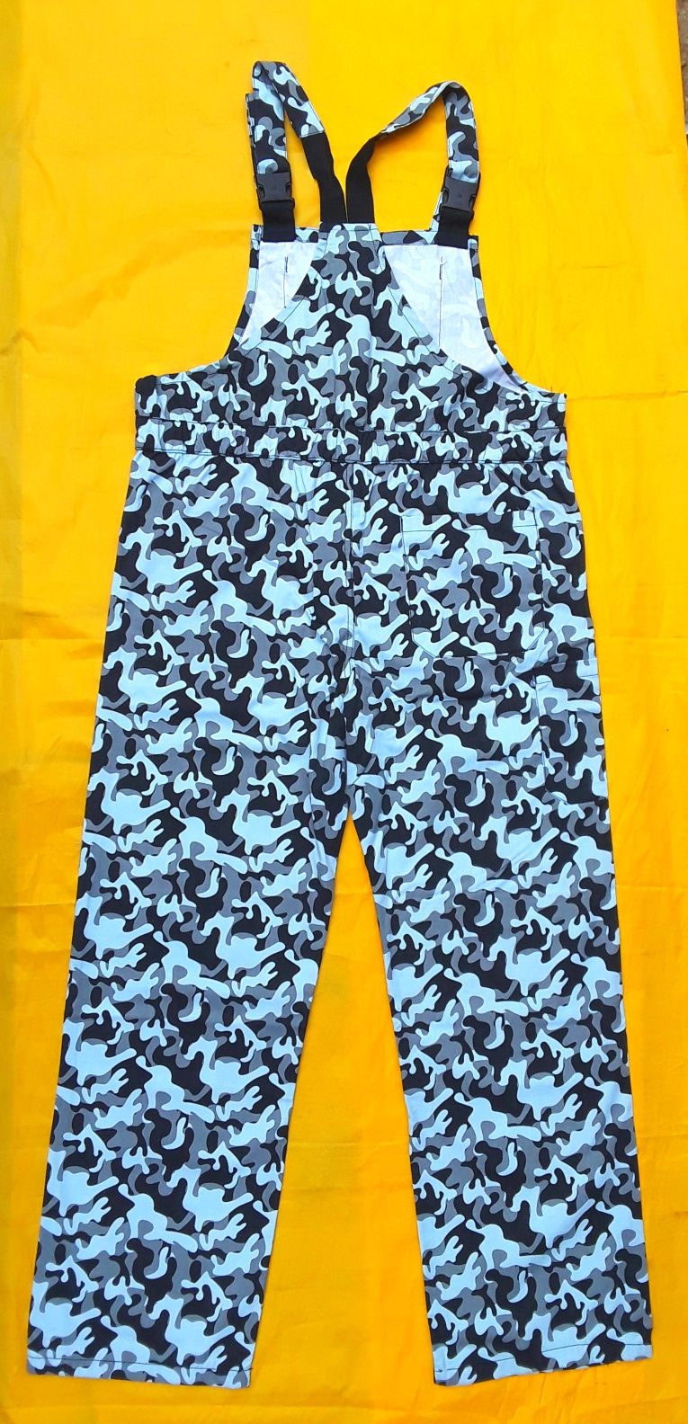 Pantaloni pescar,vanator,padurar cu pieptar si bretele - Noi - 90 Lei