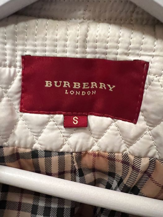 Яке Burberry оргинално