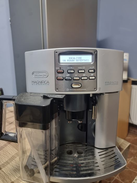 Delonghi Magnifica Elegance Pronto Cappuccino