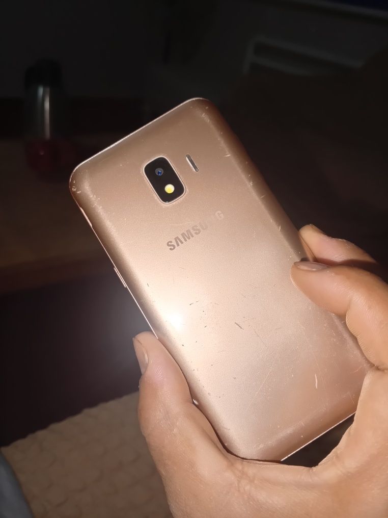 Samsung Galaxy J2 core sotiladi