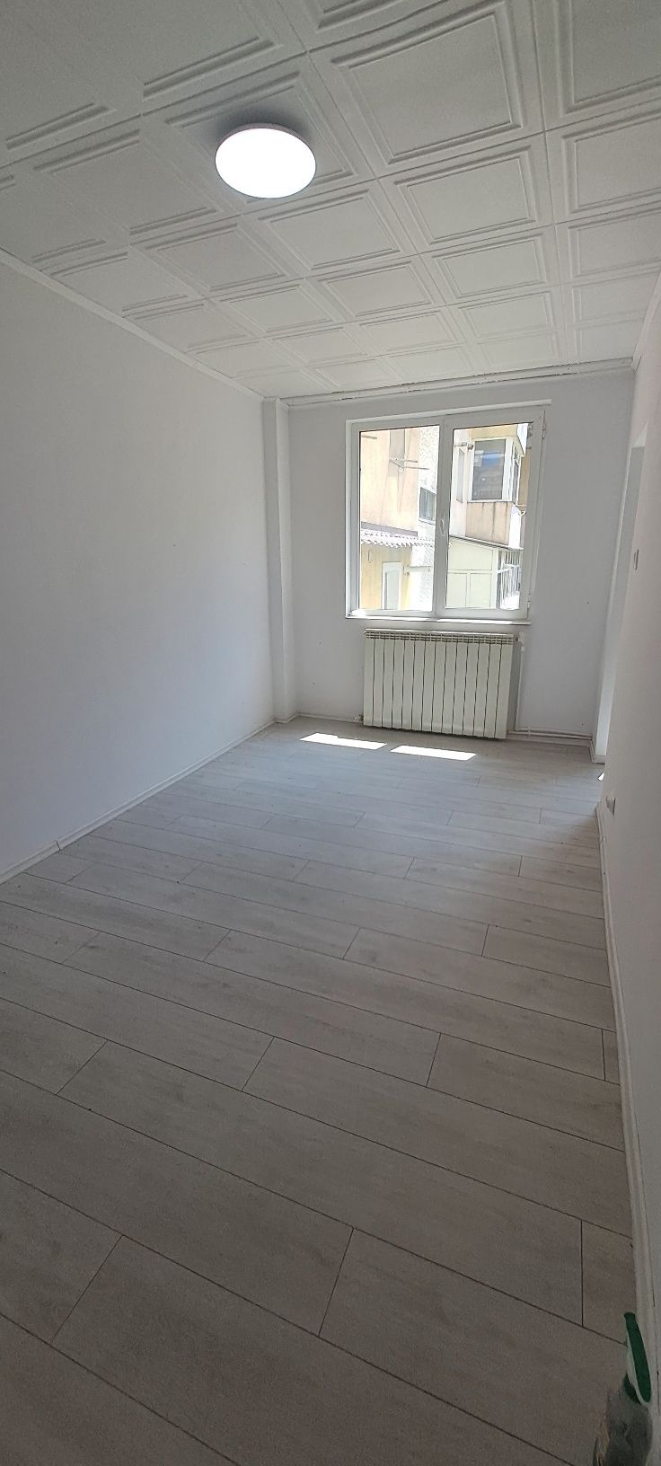 Garsoniera renovata 2025