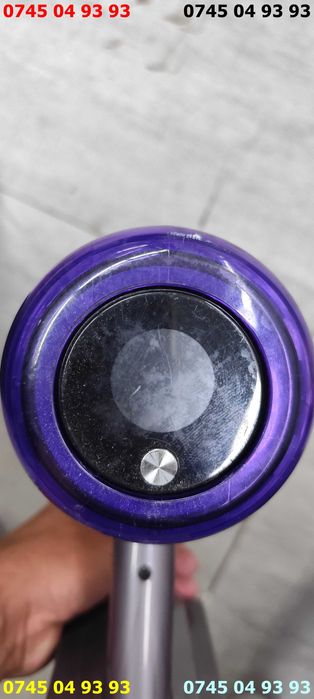 aspirator Dyson V11 pentru piese si acumulator  se vinde ca in poze