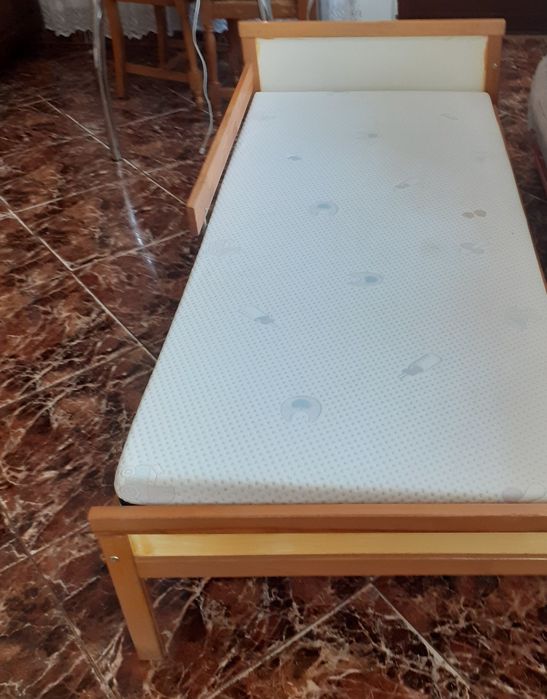 Pat lemn masiv 160x70cm