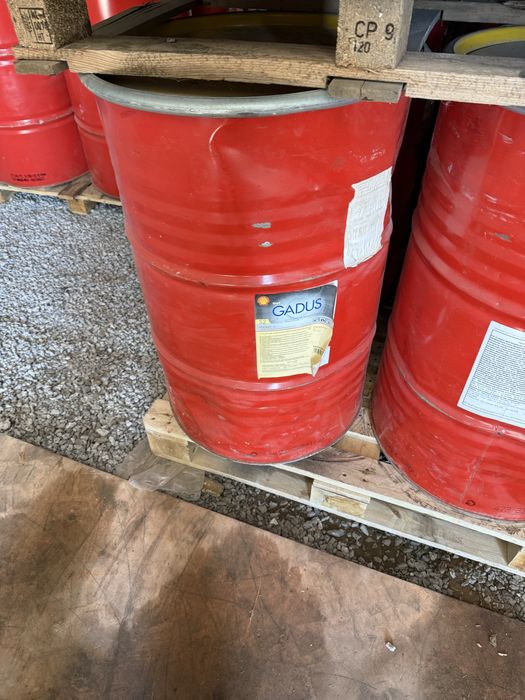 Продам бочку смазки shell gadus 220