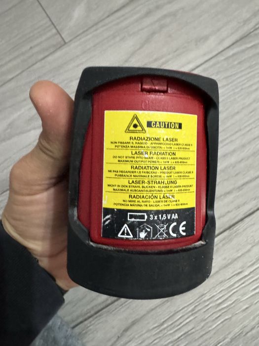 Laser Metrica linii rosii