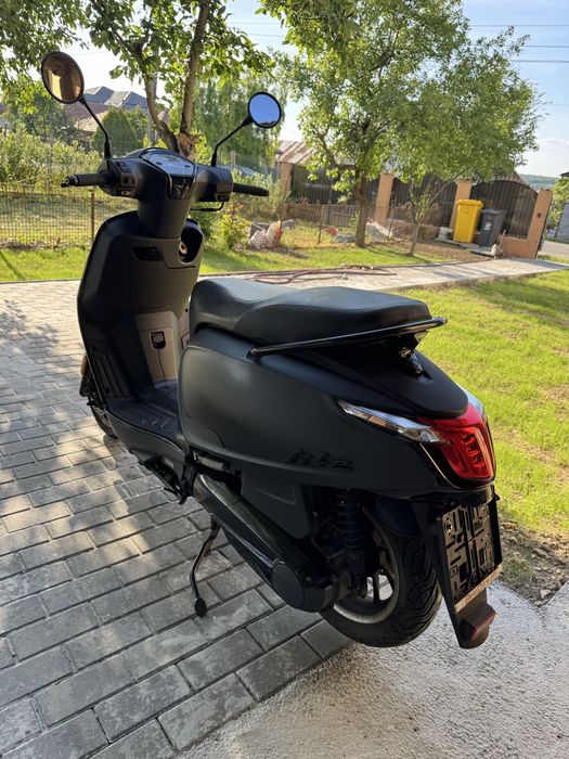 Kymco Like 125i ( Vespa) fabricatie 2021 PermisB