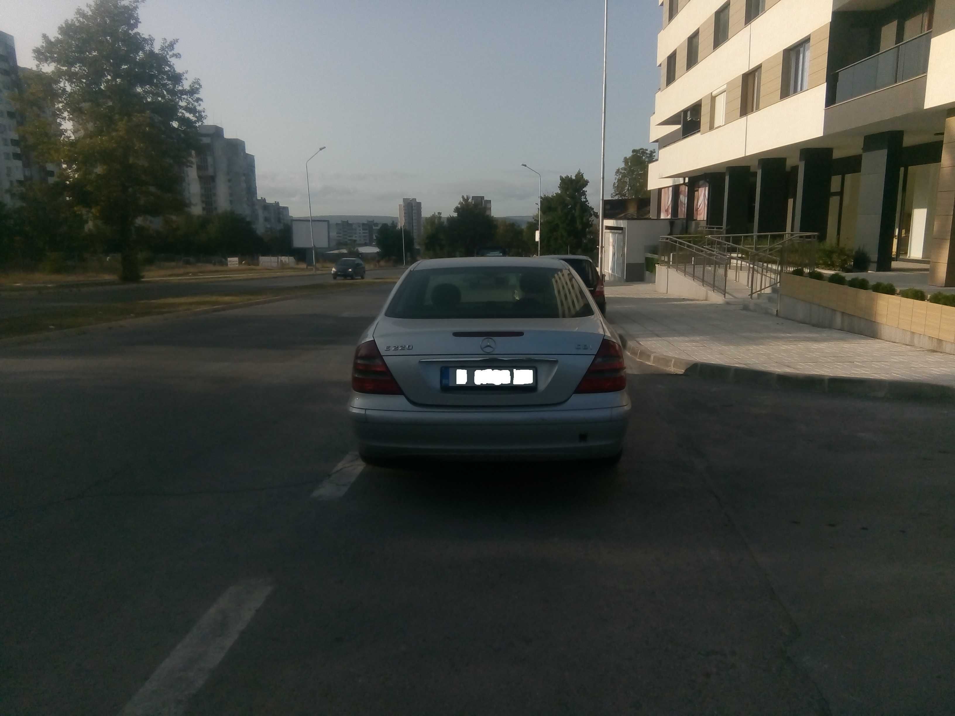Mercedes E 220 W211