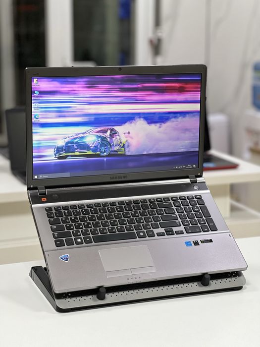 Ноутбук SAMSUNG 17,3 дюйма | Core i5-3120M | GeForce GT650M