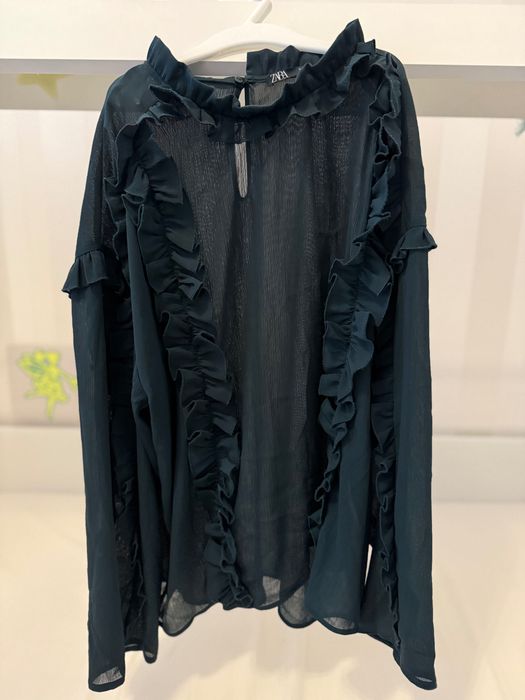 Червена риза и зелена и бяла риза Zara М