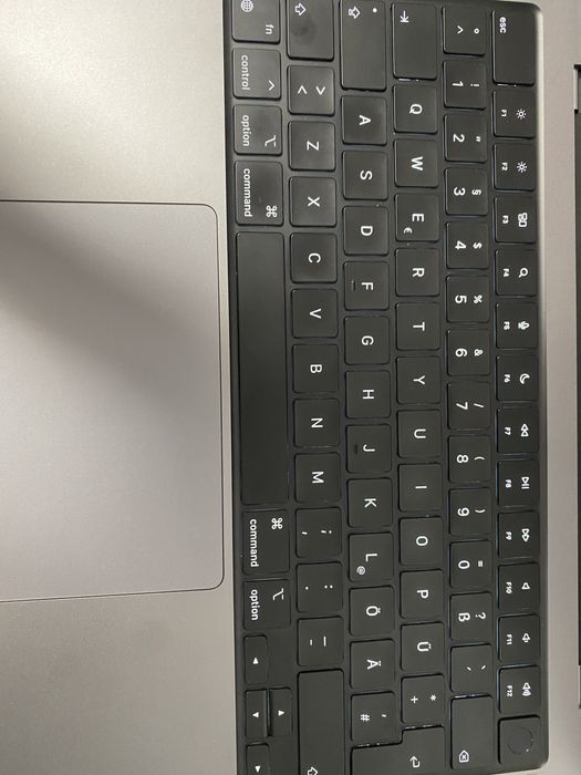 MacBook Pro 14-inch/ M1 / 16 Gb RAM / 512 Gb / Foaete bun