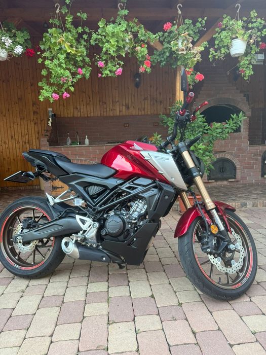 Honda     CB125R