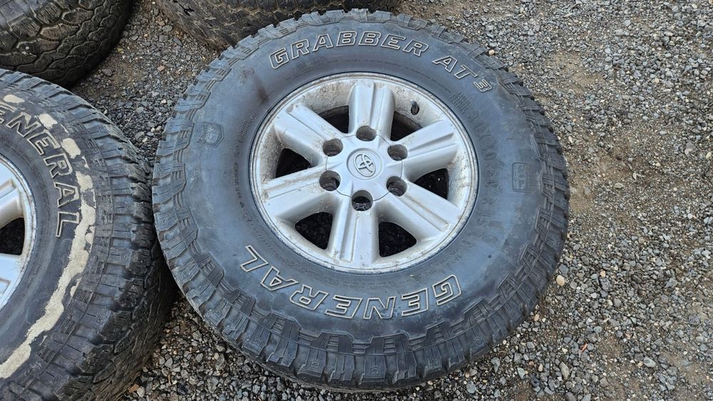 Jante Hilux 6x139 pe 15 cu anvelope General Grabber AT3 31x10.50 dot22