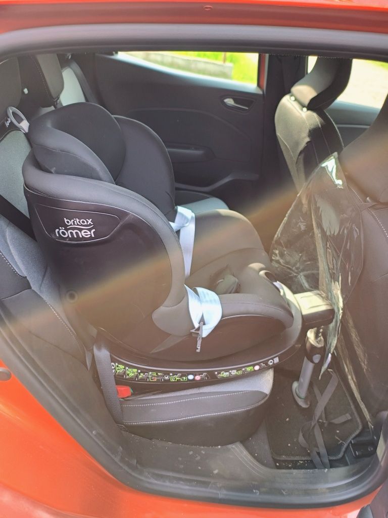 Scaun auto rotativ copil ISOFIX Britax Romer DUALFIX2 R , 0-18 KG