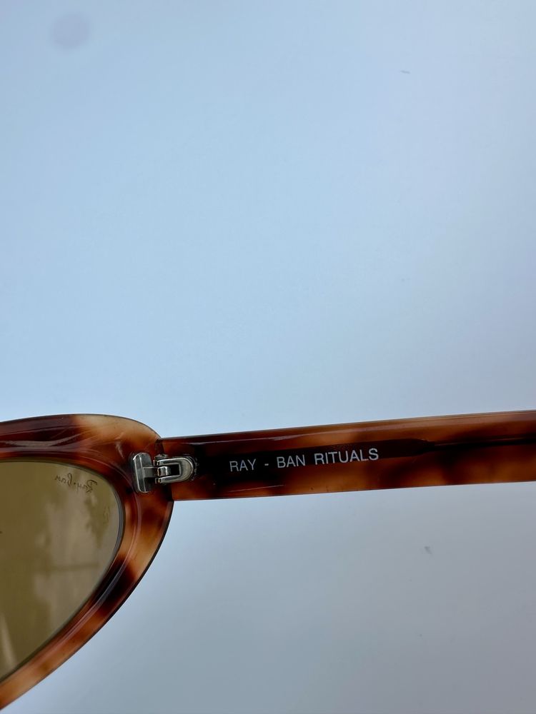 Ray Ban W2523 Vintage USA B&L Cat-Eye Frame