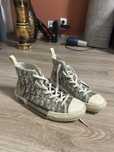 Dior B23 folositi