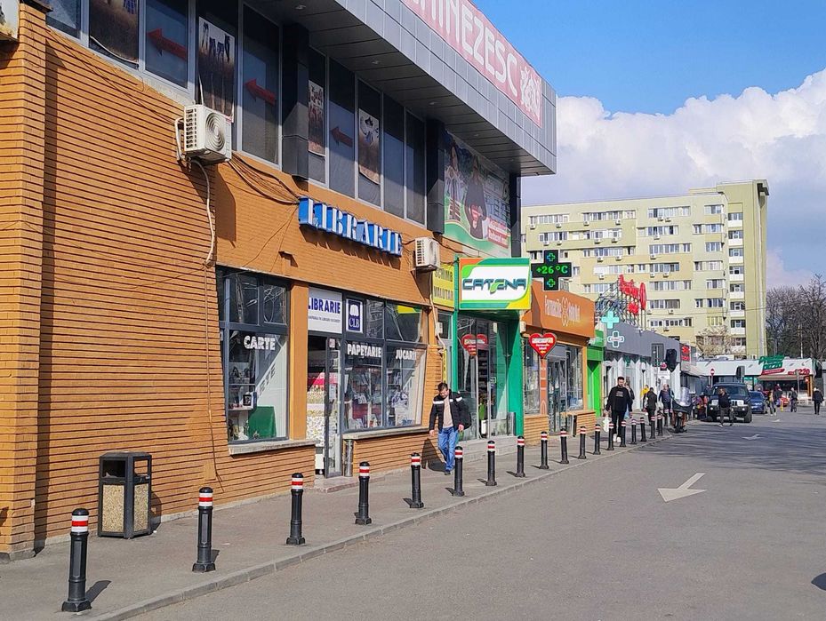 Spatiu comercial Piata Gorjului/Veteranilor-B-dul Iuliu Maniu/Militari