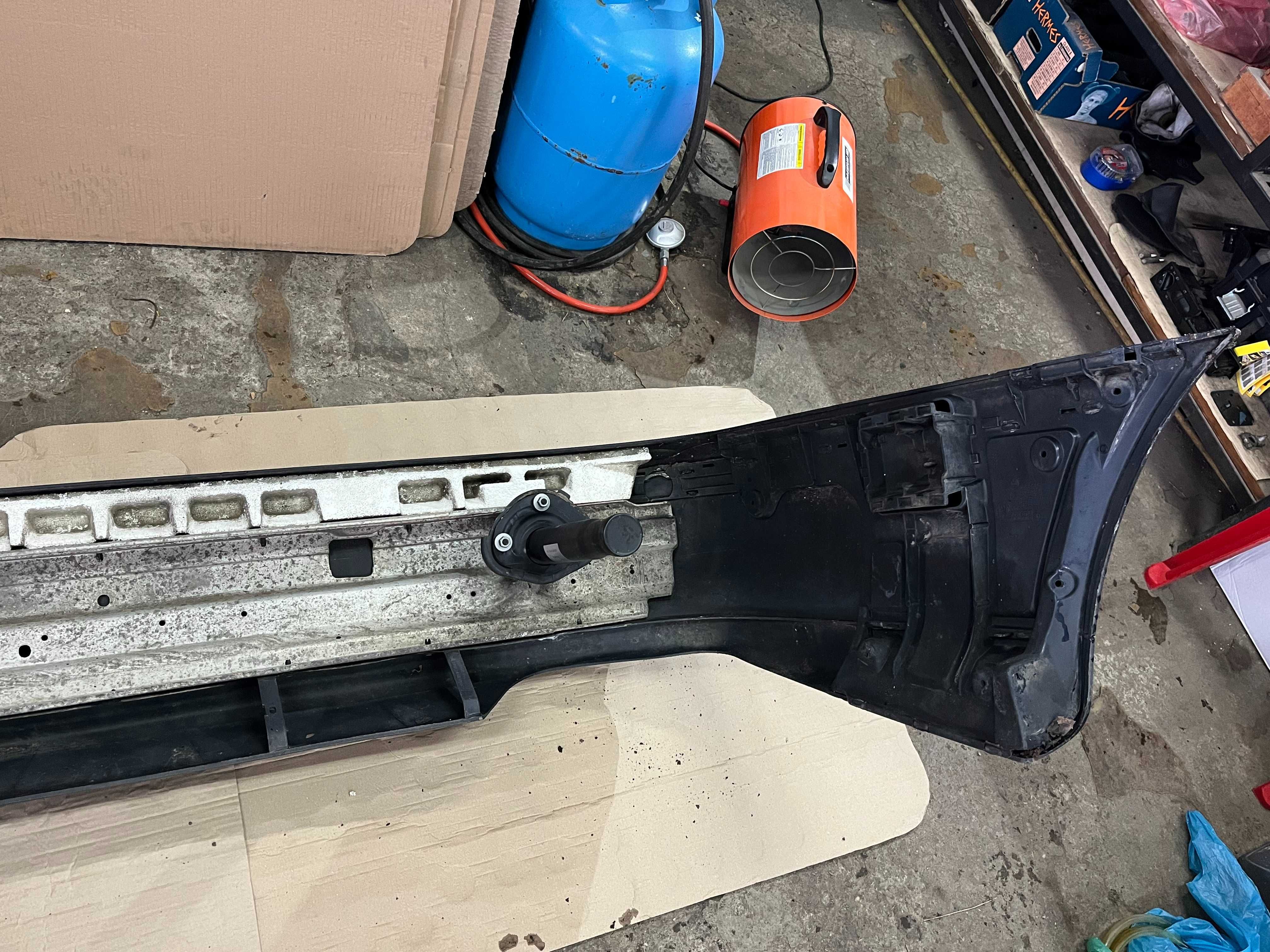 Задна броня за BMW E39 (седан)