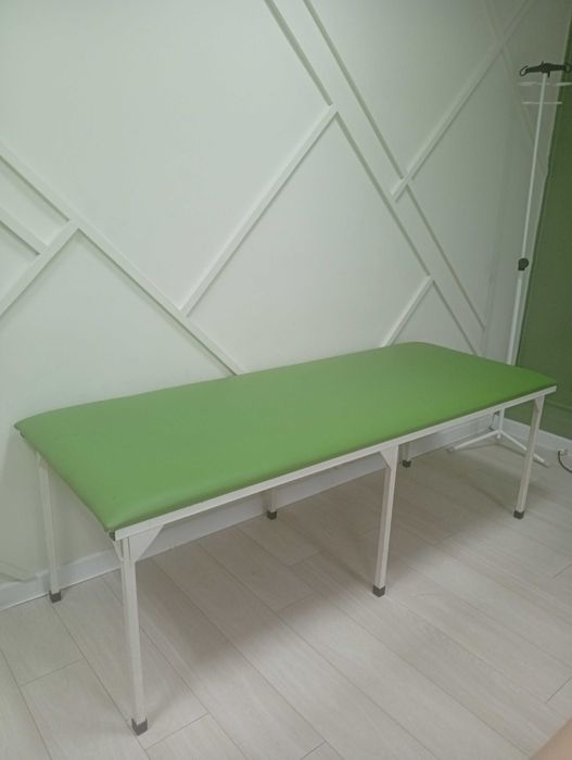 Продается кушетка