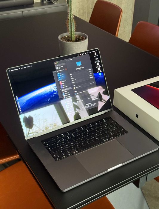 MacBook Pro M1. MAX. **SE EMITE FACTURA.  16". 32 Gb. 1 TB. Space Gray