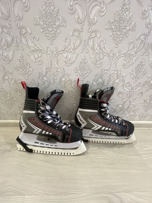 Продам коньки Хоккейные