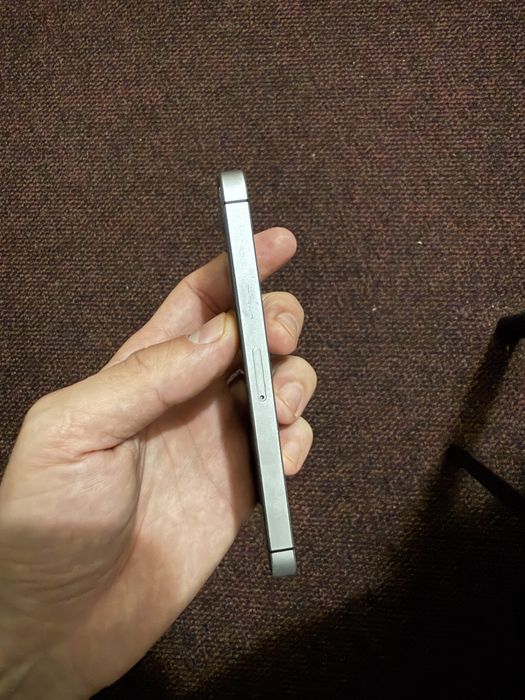 Iphone 5SE space grey impecabil in orice retea