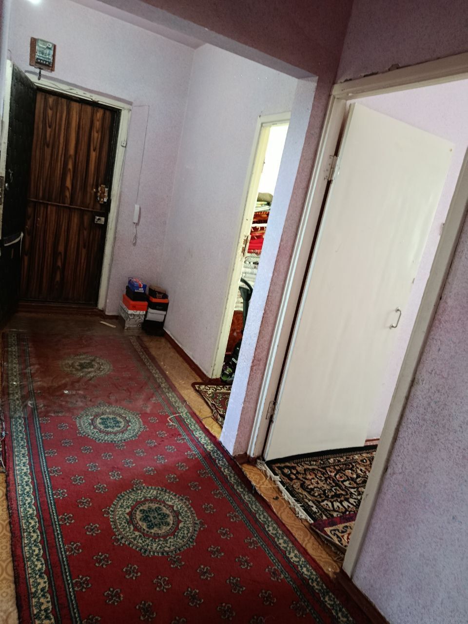 Продается 3-х комнатная квартира.