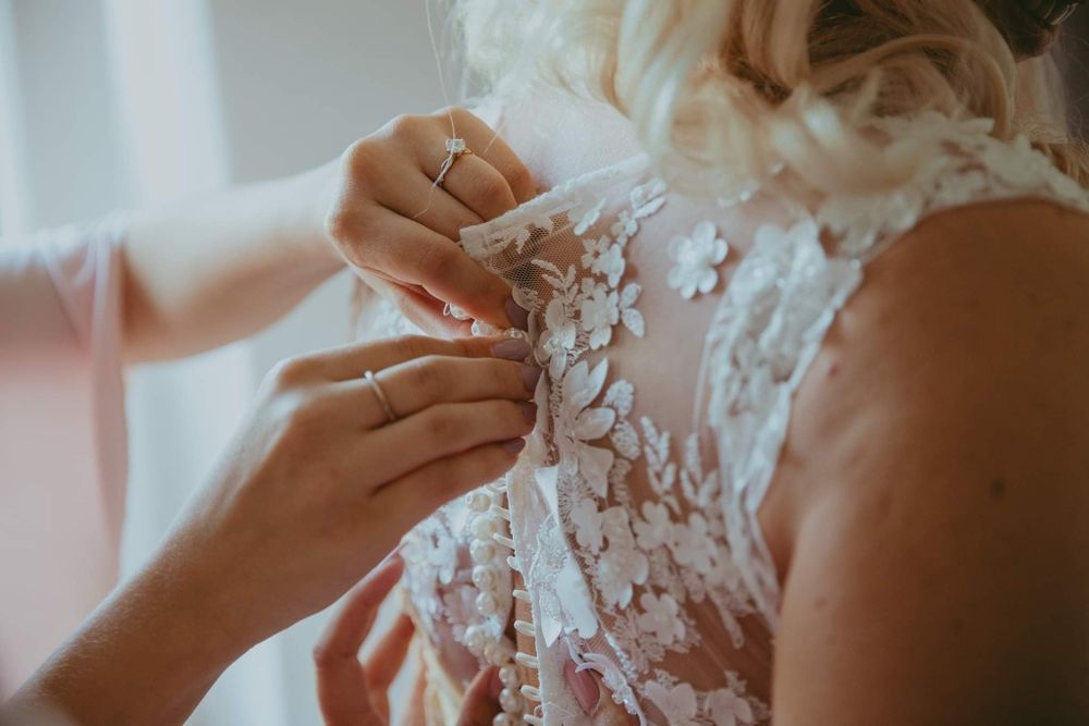 Vand rochie de mireasa